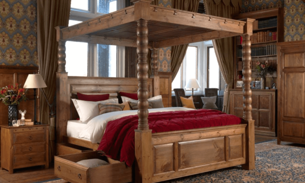 FOUR POSTER BED